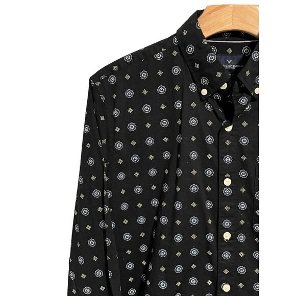 American Eagle Mens Small Button Up Collared Top Blouse Black Geometric - Picture 2 of 9